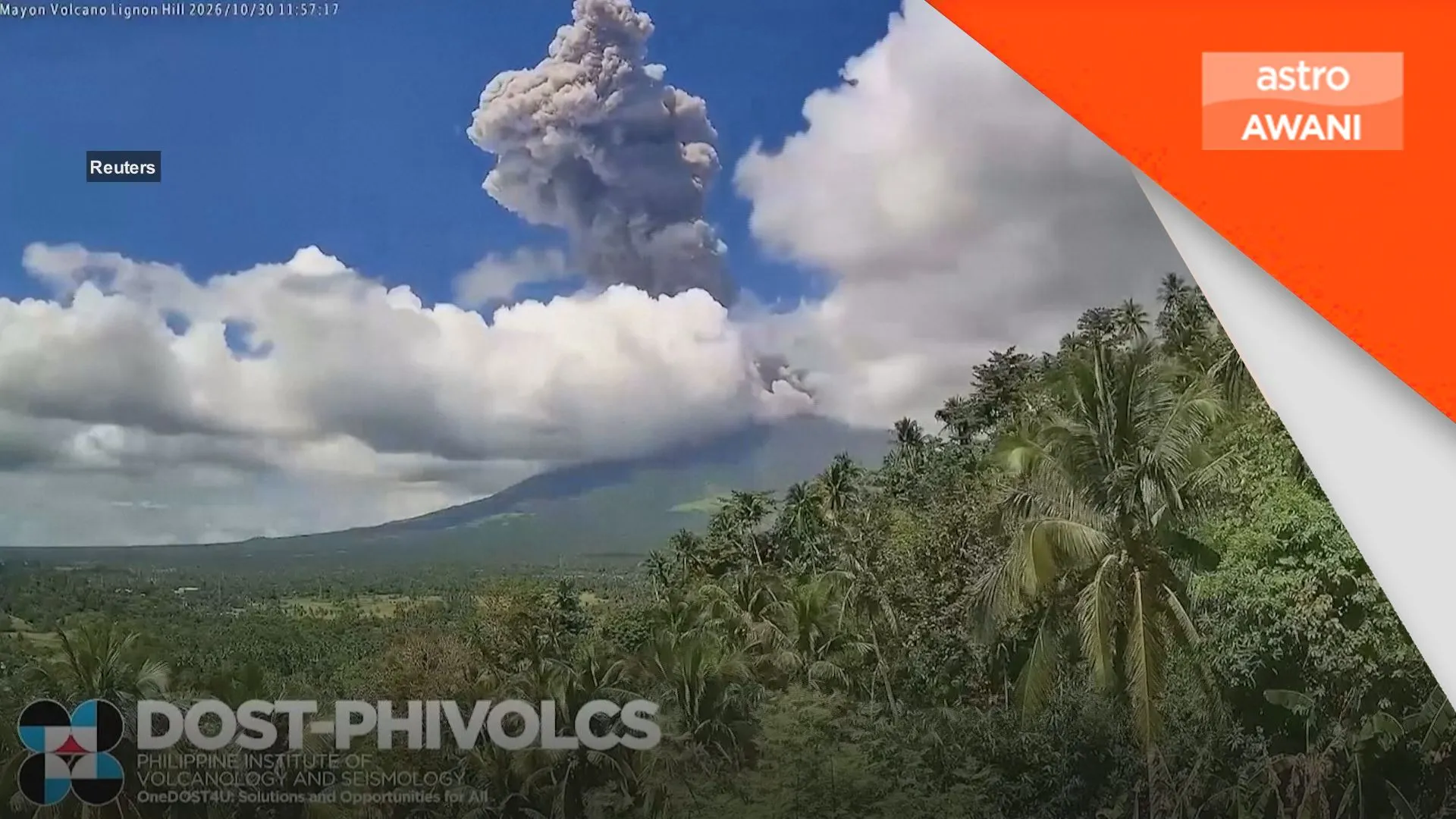 Gunung berapi Mayon di Filipina meletus